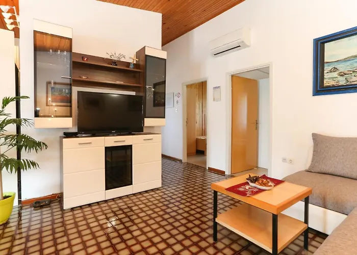 Mavarcica A4 Apartment Trogir