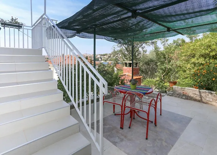 Apartment Mavarcica A4